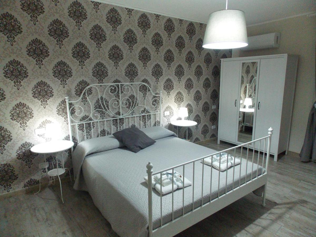 Bed and Breakfast Il Vicoletto Frascineto Exterior foto
