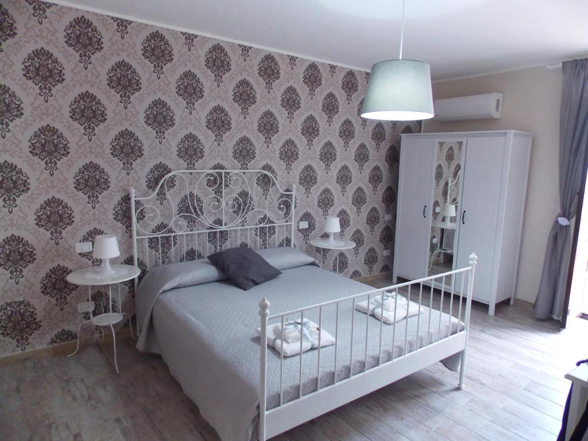 Bed and Breakfast Il Vicoletto Frascineto Exterior foto